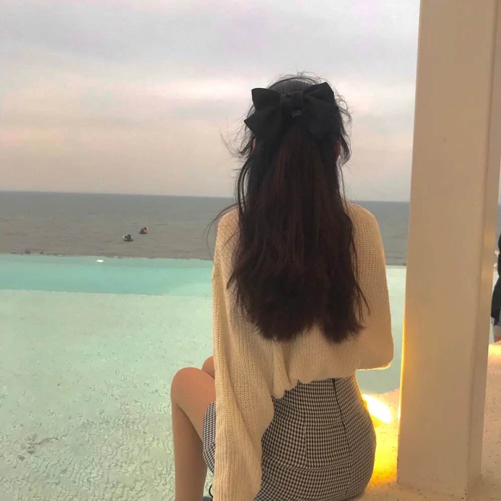 眼里余光都是你